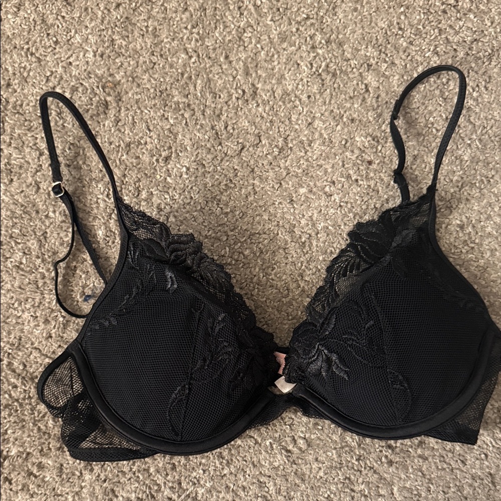 Black Lace Underwire Bra - Very Sexy Push-up 34B